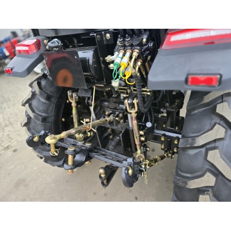 Трактор Єврофенг 554 PRO XL із Євроакабіною, кондиціонер, навіска на гаках, фаркоп-серга, вага 2600 кг